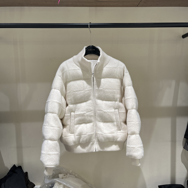 欧洲站立领短款鹅绒保暖鹅绒外套