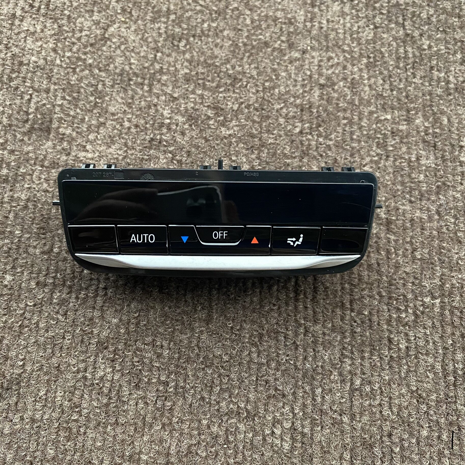 适用宝马3系G28空调开关4567系320i425i528li750出风调节按键面板