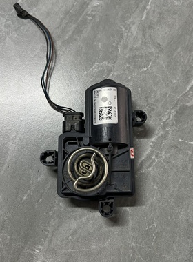 适用奔驰E级S级gls排气管消音器阀门电机e300S350GLS480促动原厂