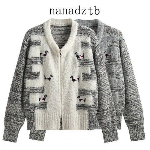 开衫圆领彩色刺绣小狗