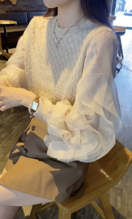 韩版简约荷叶边拼接针织衫女春秋新款纯色圆领设计感气质显瘦上衣