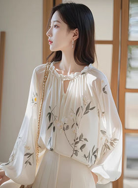 雪纺衬衫早秋装女款2025新款灯笼袖洋气小衫春秋长袖白色碎花上衣