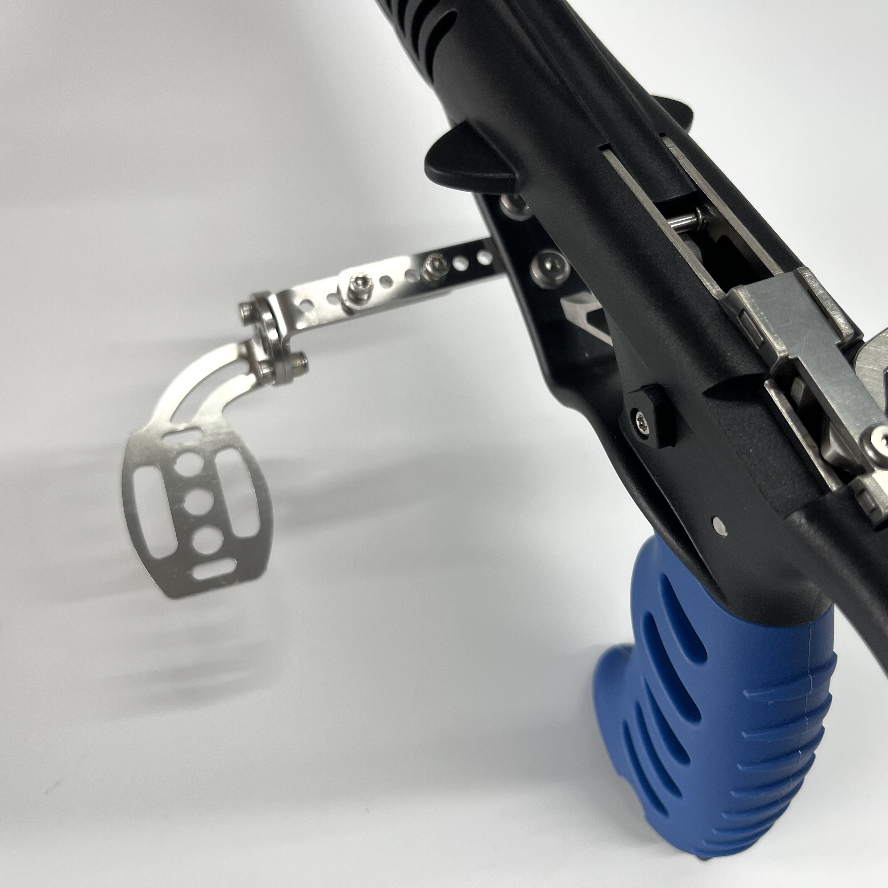 潜水鱼枪相机支架 鱼枪摄像机支架诱鱼器 渔猎专用鱼枪通用配件