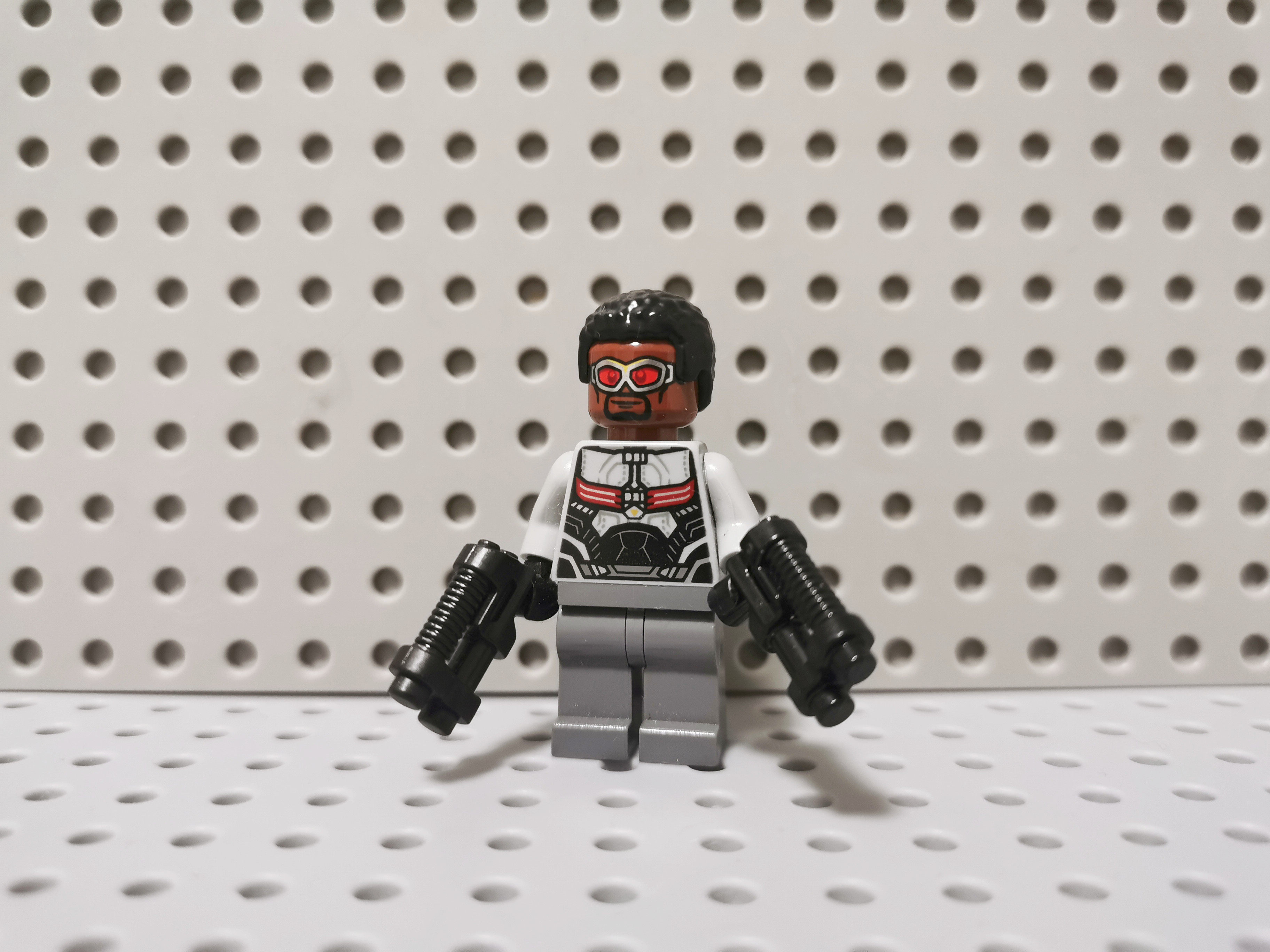 LEGO 乐高sh261 超级英雄 人仔 猎鹰 含双武器 76050