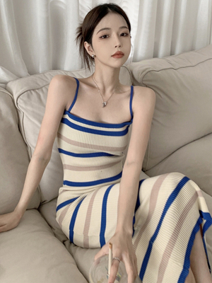 温柔系凡尔赛裙子海边度假显瘦条纹针织吊带连衣裙2025新款女夏季