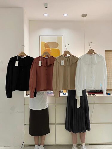 sale 原239韩国代购over rich 秋冬新款荷叶领长袖衬衫女