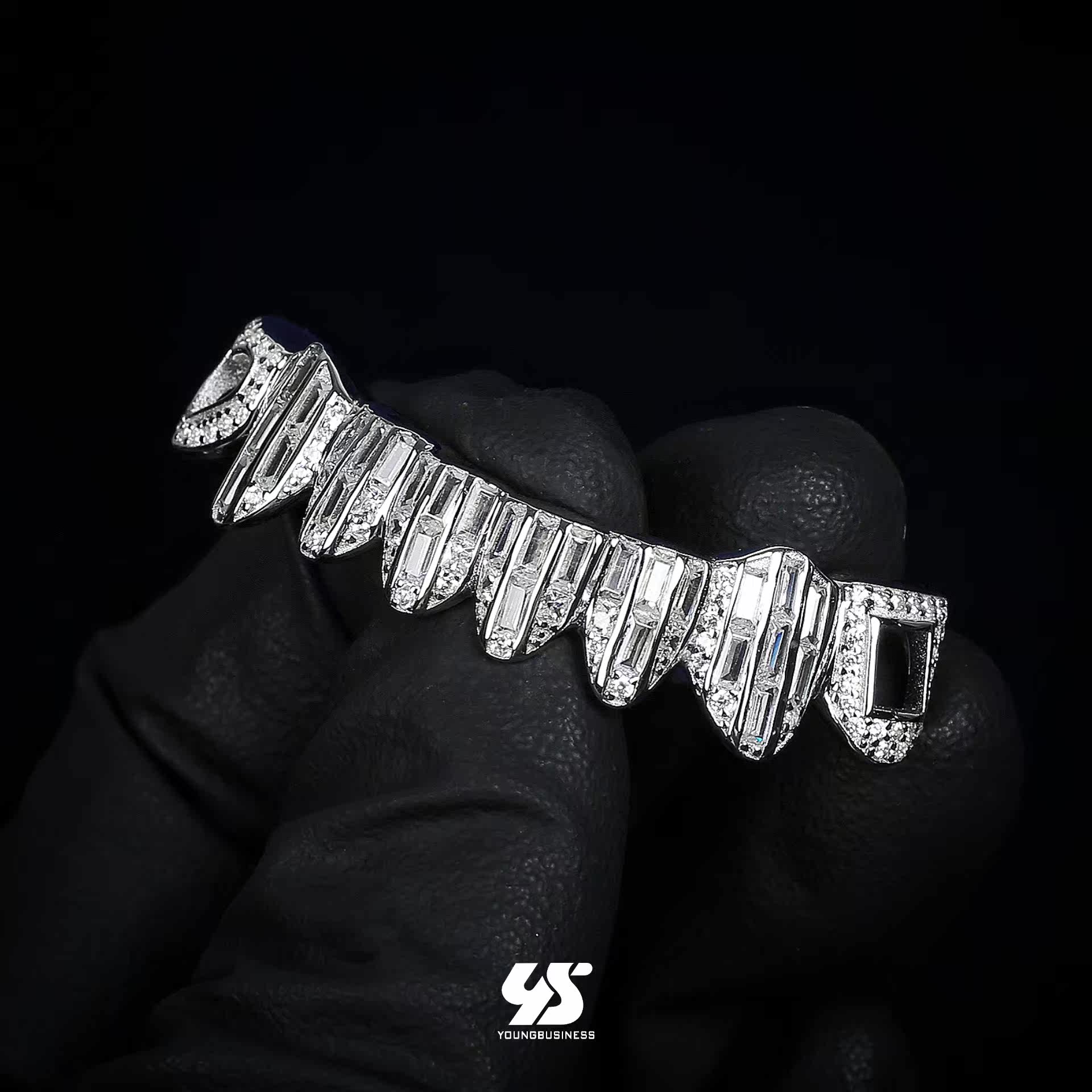 定制欣赏 纯银爱心镂空牙套 手工镶嵌T方钻欧美grillz YBS珠宝定