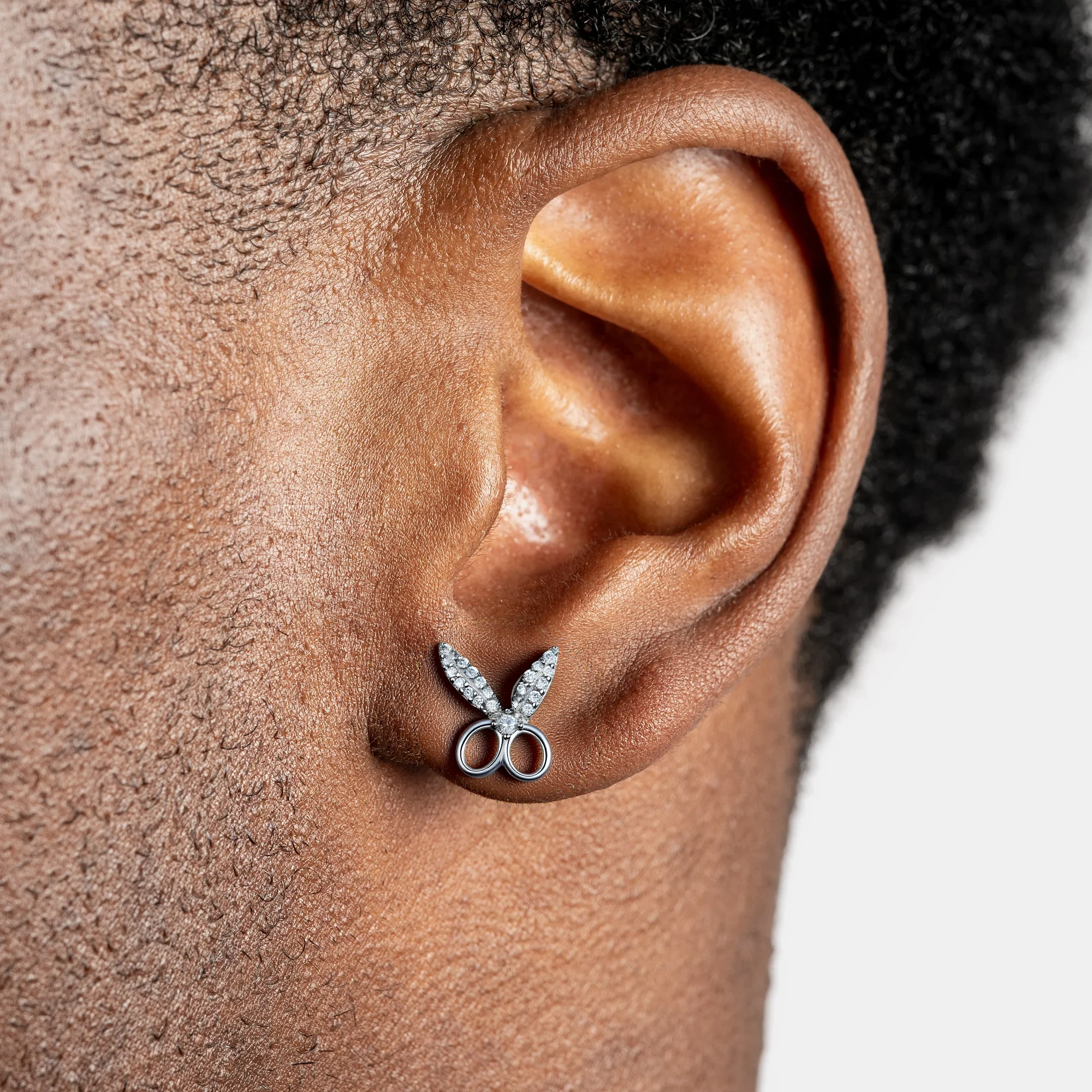 YBSJewelry × WAVE纯银莫桑钻兔子耳钉兔头恶搞剪刀2023