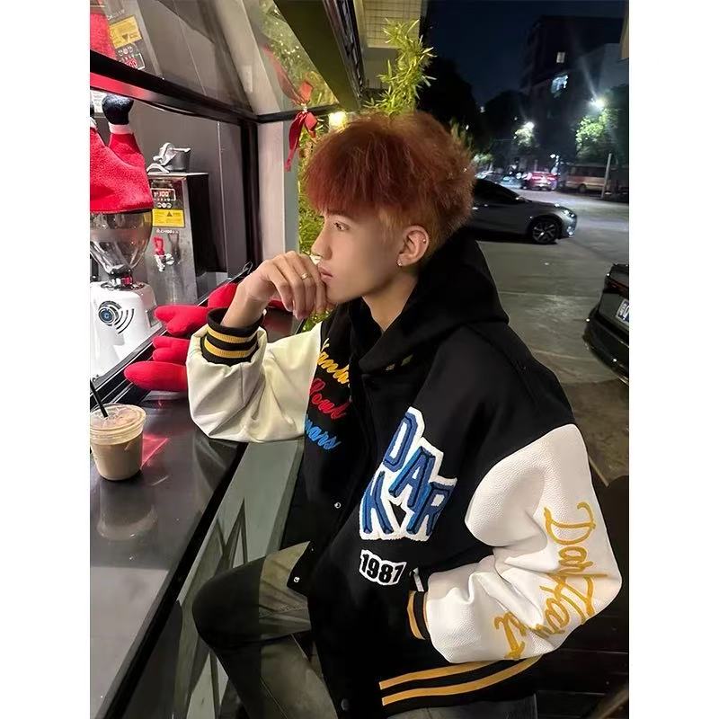 国潮美式重工字母植绒刺绣棒球服