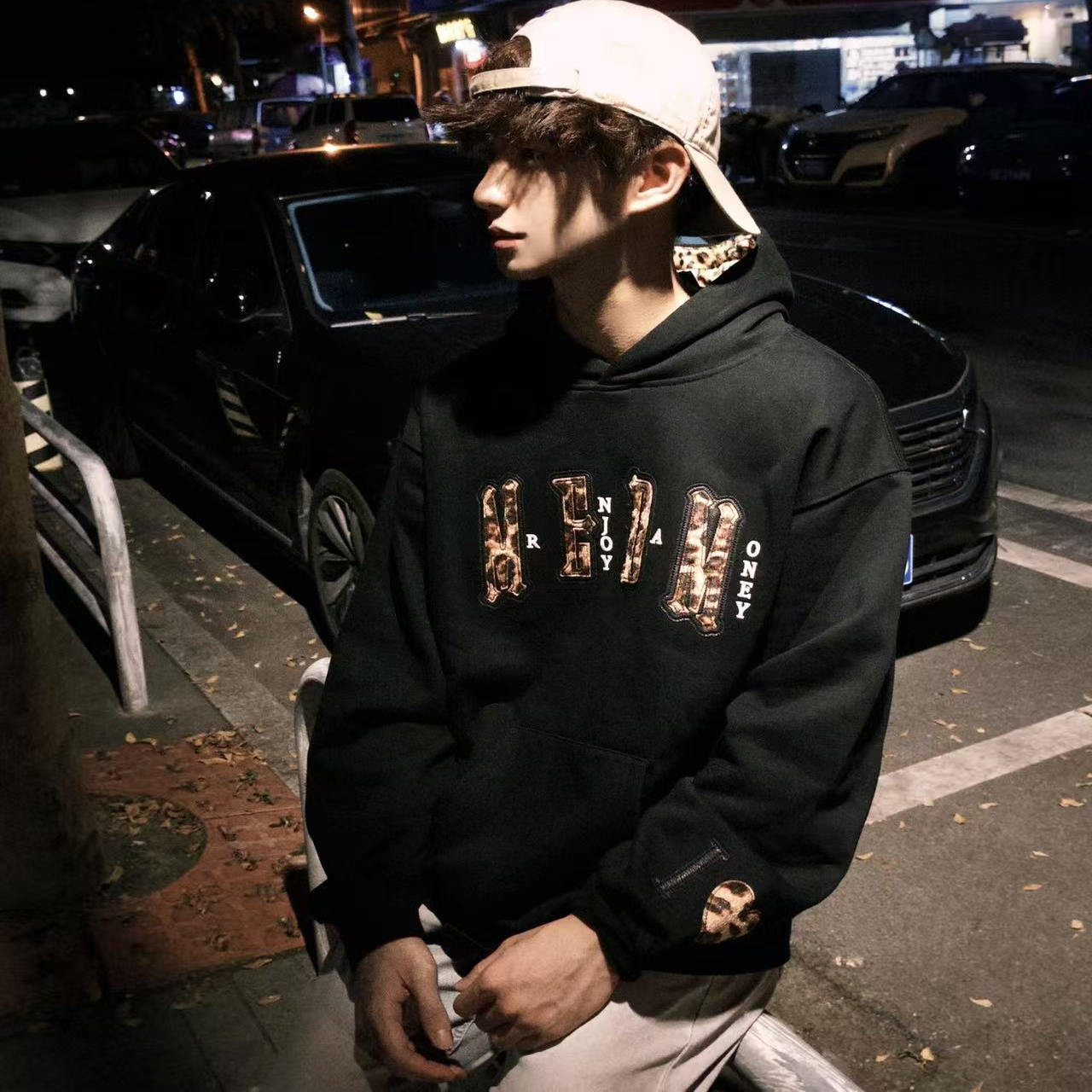 美式高街复古豹纹刺绣连帽卫衣