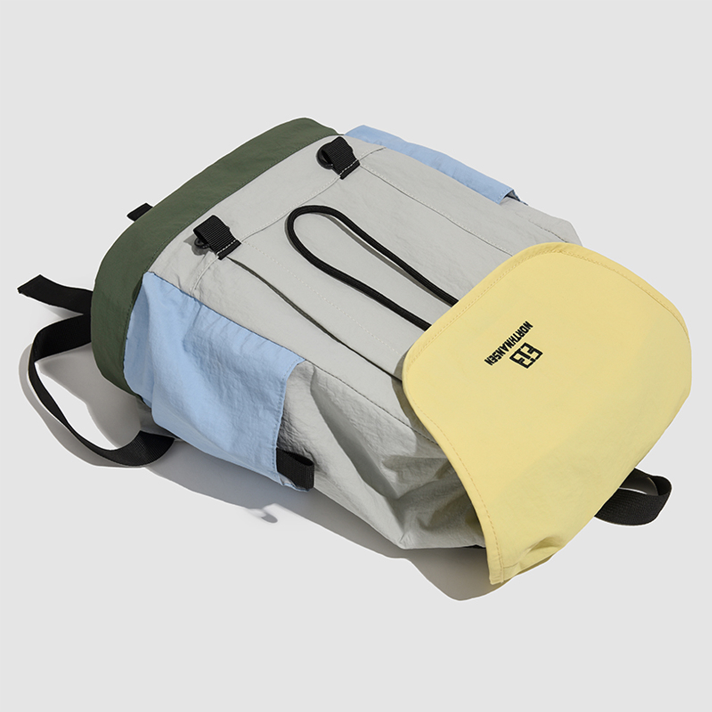 高颜值抽绳双肩包大容量登山背包