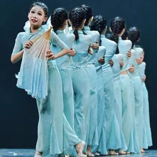 云水谣踩水舞蹈儿童演出服诗雨江南外婆桥踮步桥山水画古典舞表演