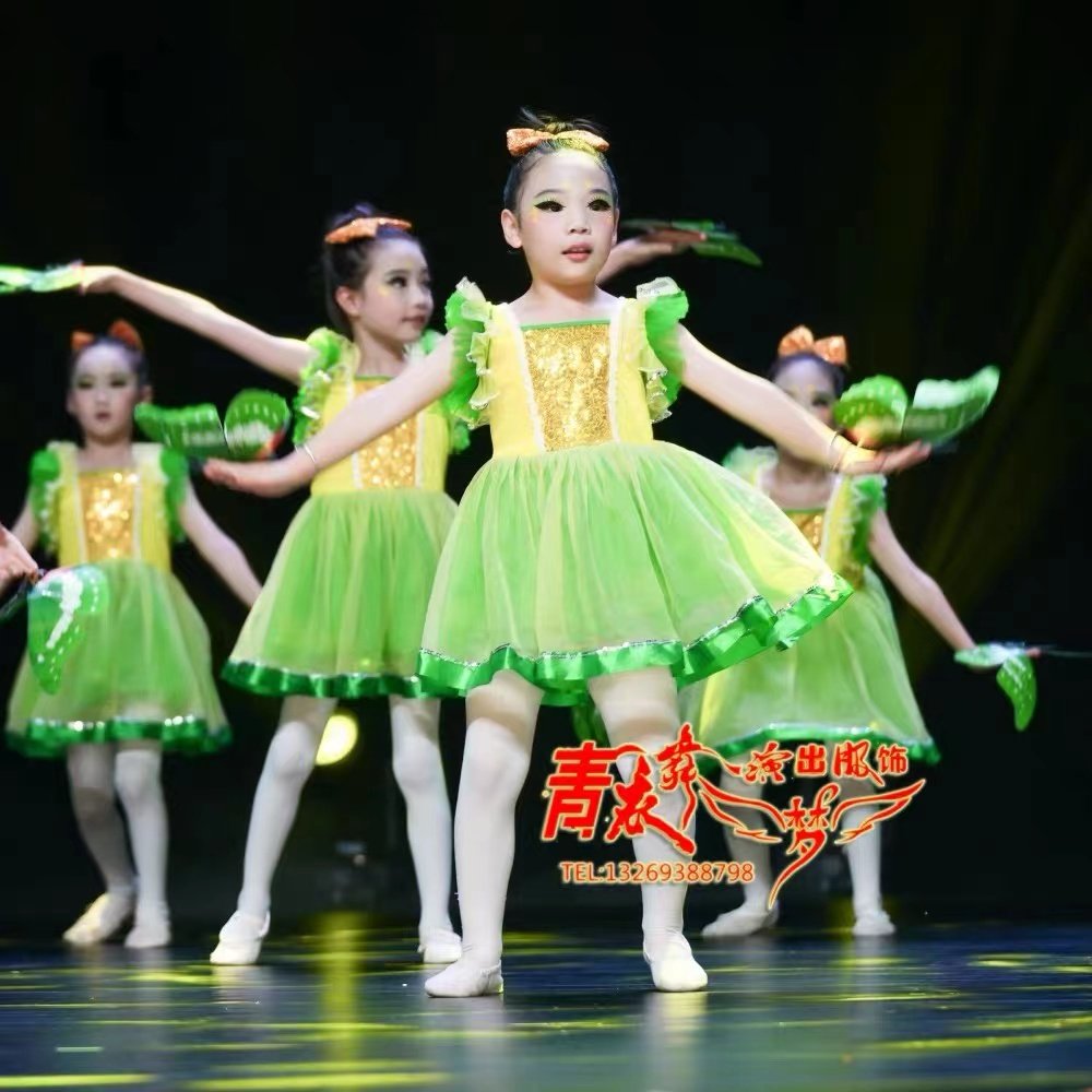 我爱吃蔬菜女童蓬蓬演出