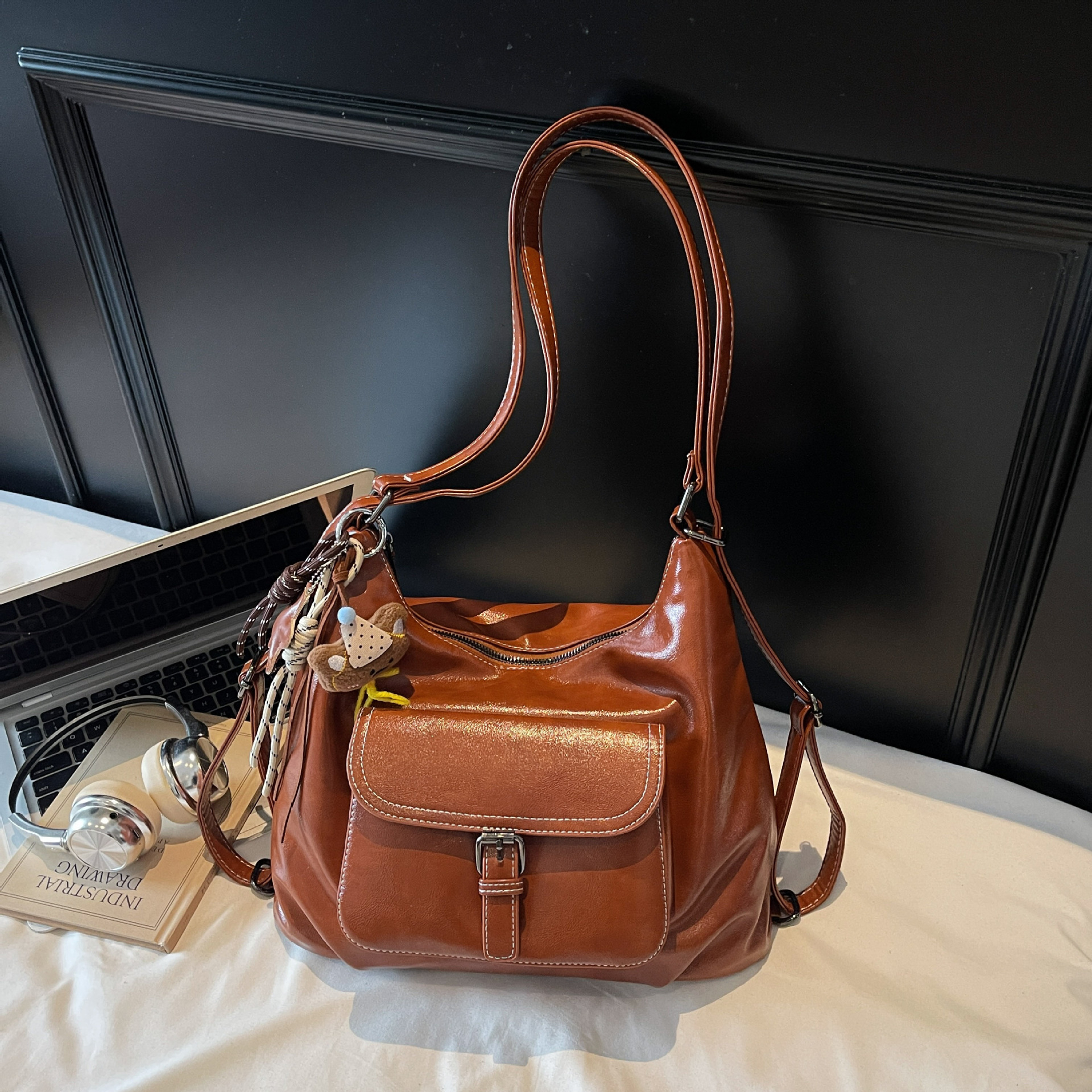 休闲通勤复古大容量包女20