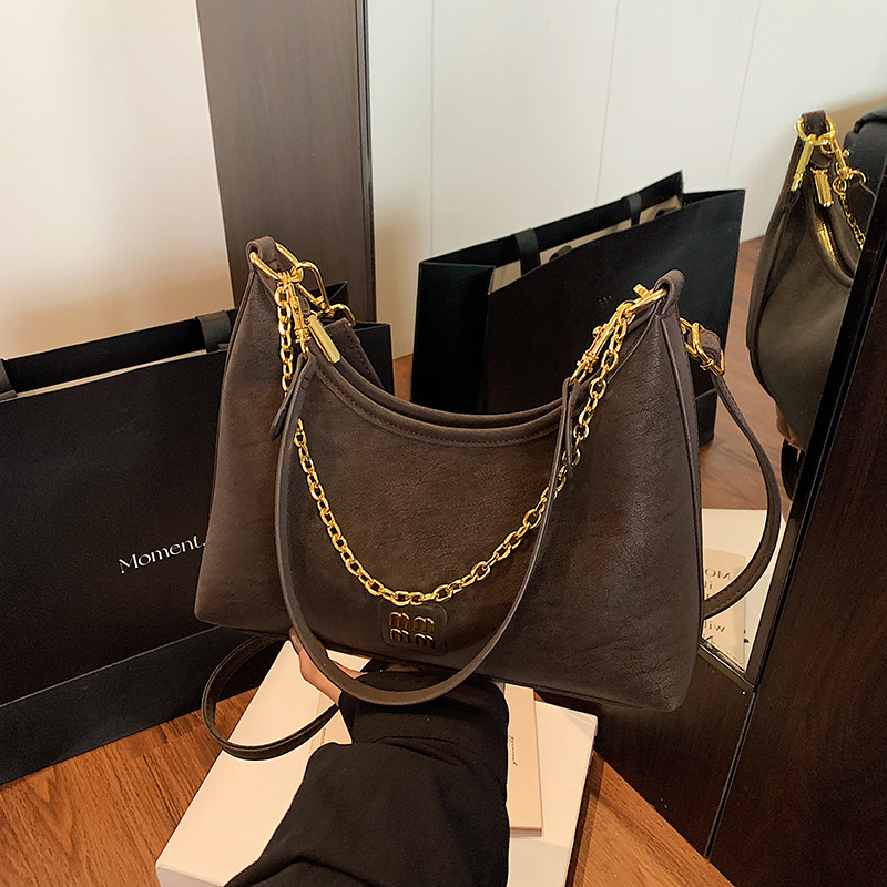 冬季高级感包女2025新款大