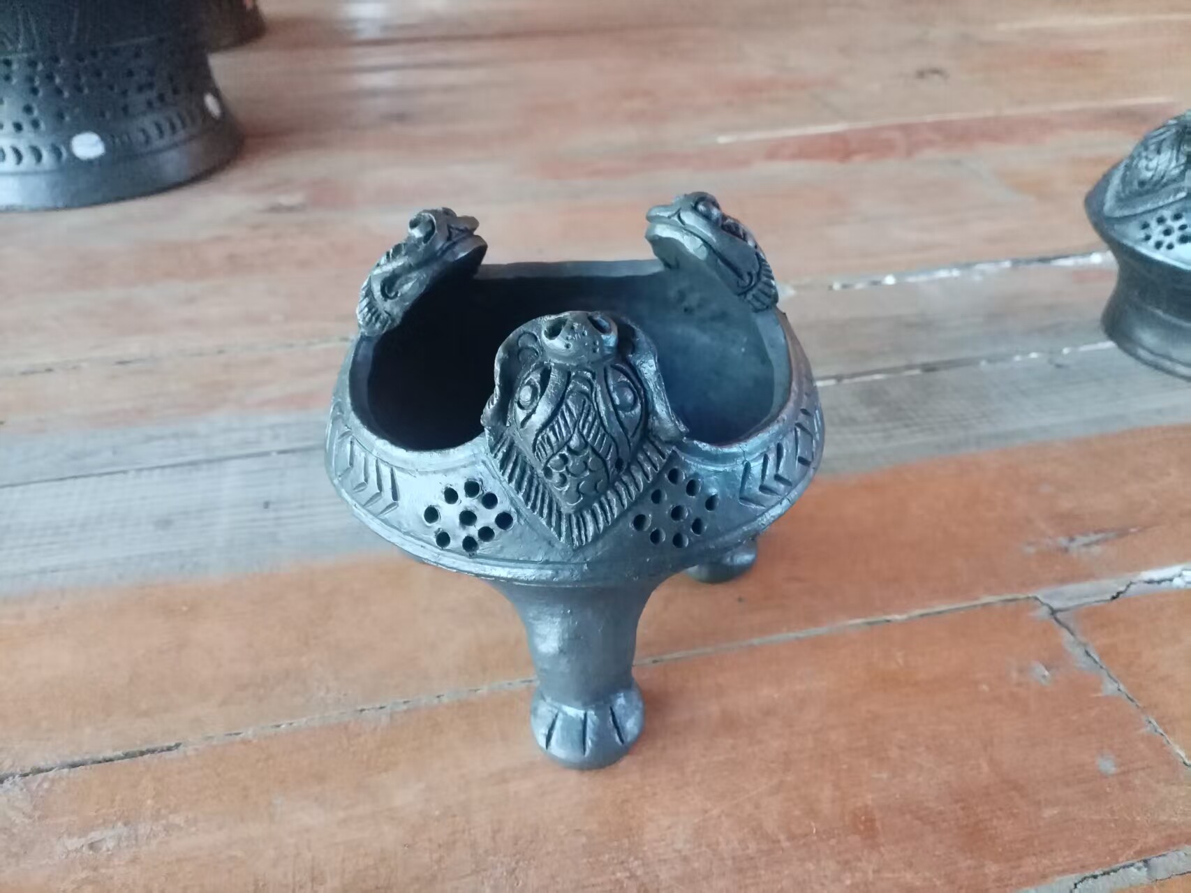 云南香格里拉特产尼西藏族纯手工制作黑陶茶壶工艺品摆件1对