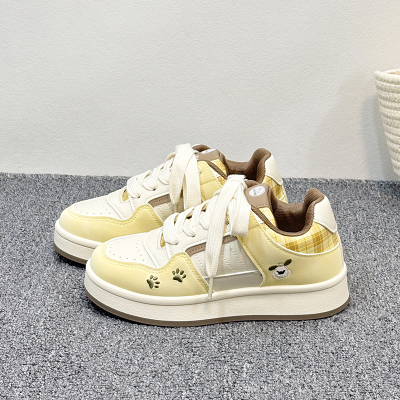 【明星推荐】冬季厚底休闲板鞋