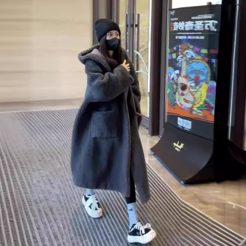 2025新款冬季时尚连帽大衣加绒加厚中长气质仿羊羔毛外套女高级感