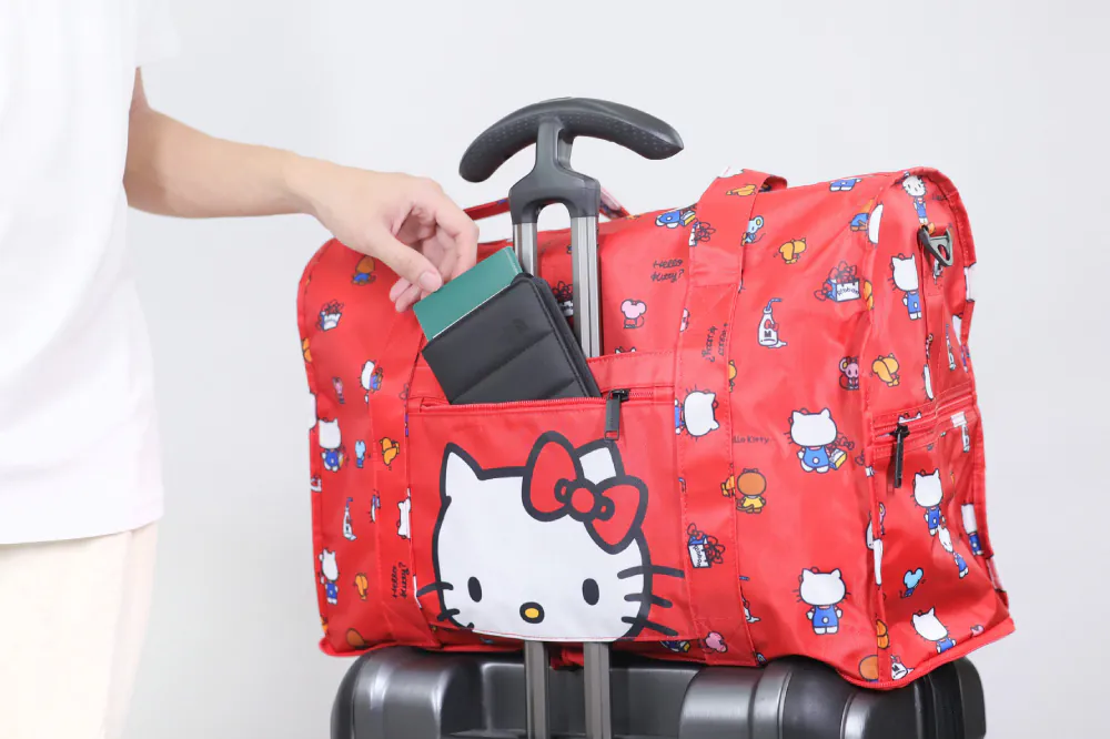 日系 murmur 可爱KT 大容量旅行袋 多隔层 可登机旅行袋