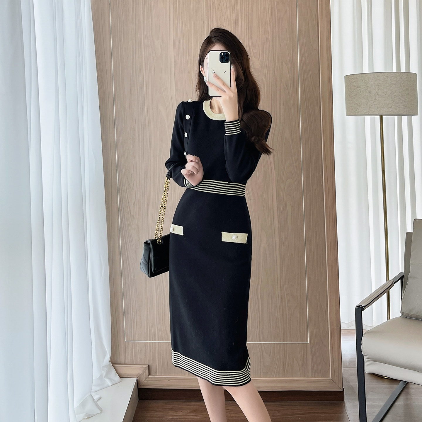 感秋冬季小香风长袖圆领针织连衣裙女包臀过膝长款打底毛衣裙