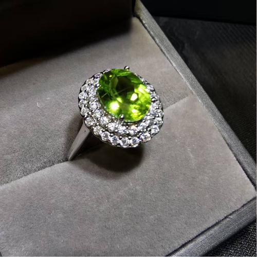 【luna与胖弟】 JN-CBGF6-5 橄榄石银镶椭圆切戒指