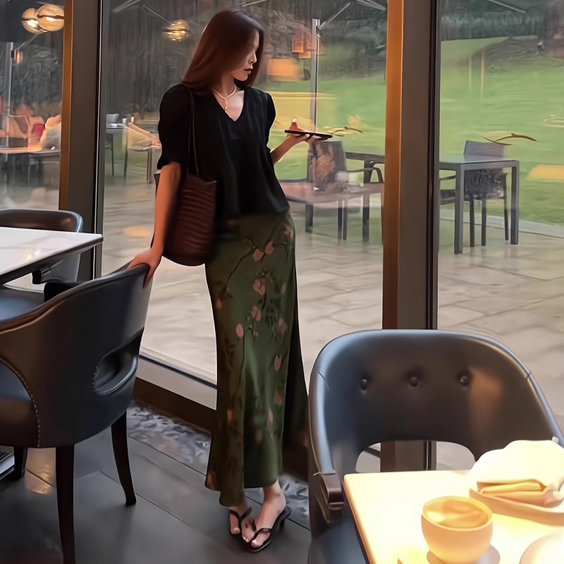 新中式国风印花半身裙女夏2025新款轻奢高级感超好看高腰包臀长裙