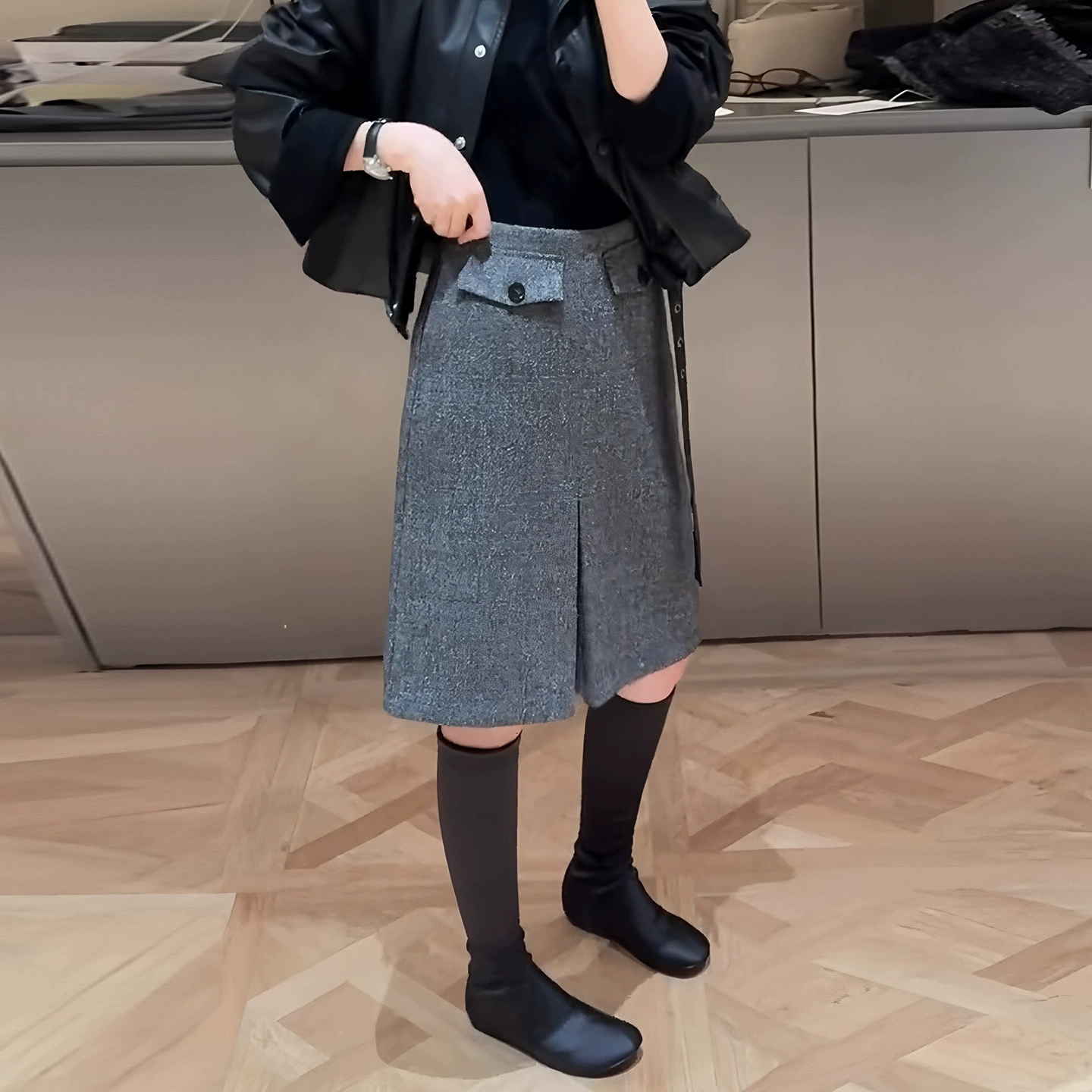 灰色毛呢半身裙女中长款2025秋冬流行新款高腰气质显瘦百搭A字裙