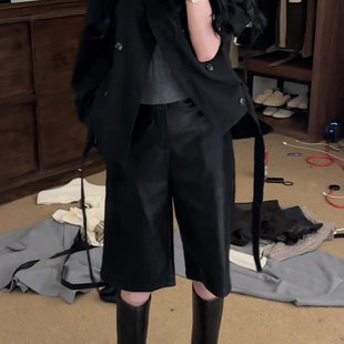 黑色五分皮裤女秋季2026新款高腰时髦高级感洋气显瘦小个子阔腿裤