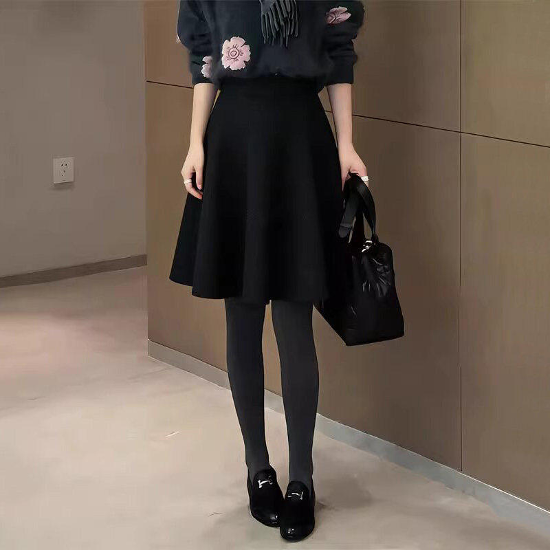 黑色毛呢A字半身裙女2025冬季新款高腰显瘦遮跨通勤简约百搭中裙,女装/女士精品,大码半身裙,淘宝优惠券,粉丝福利购,淘宝优惠卷