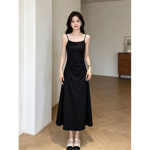 法式小个子日常通勤黑色洋气吊带连衣裙女2026夏季款时尚简约长裙
