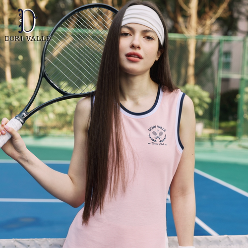 Dori Valle 2026新款春夏粉白撞色日常运动休闲开衩网球连衣裙女