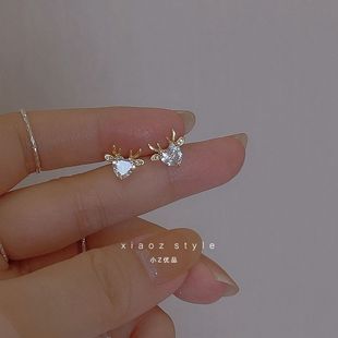 春季 小众设计奢华耳环女 锆石小鹿耳饰耳钉小巧2022年新款 轻奢时尚