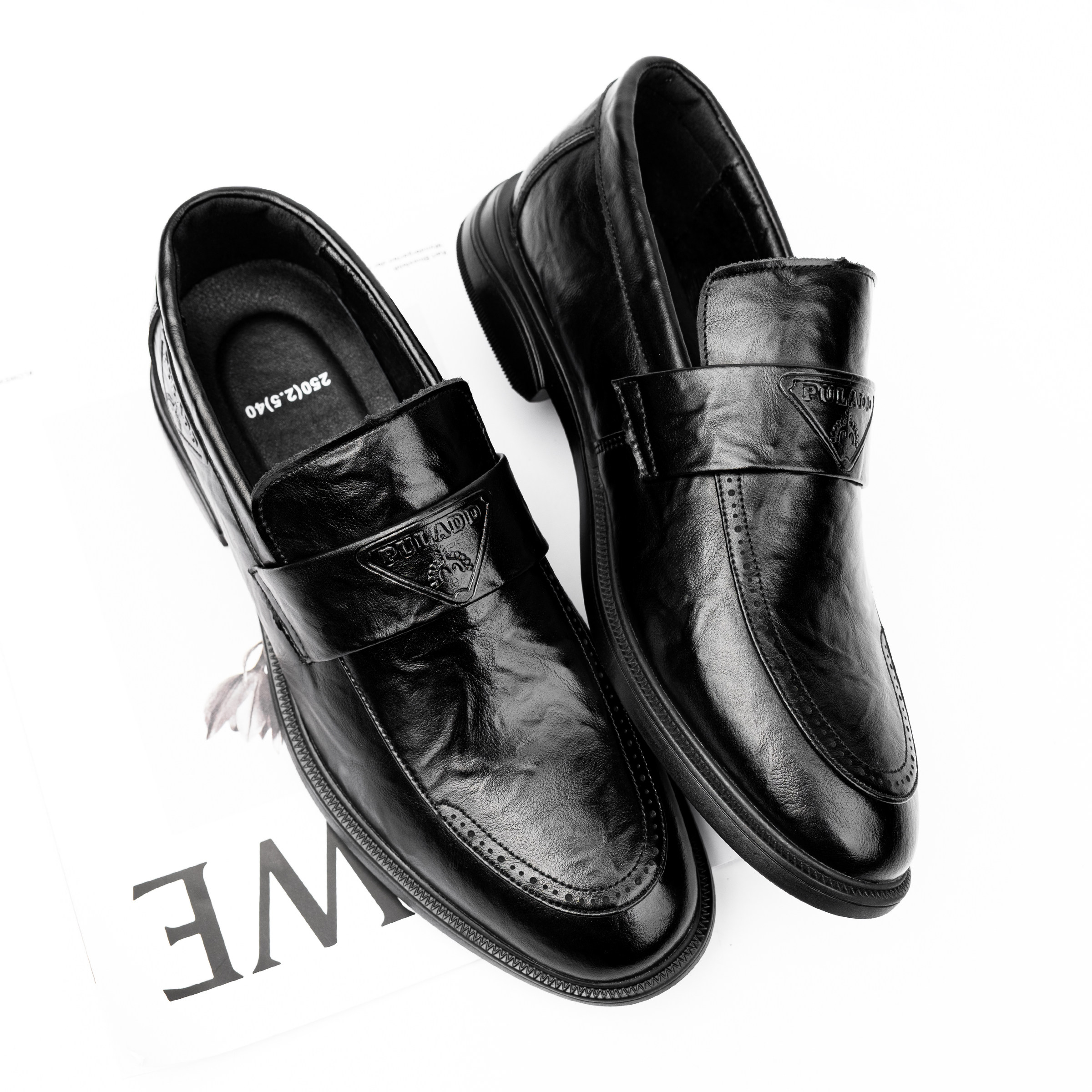 2026新款男冬季透气休闲时尚年轻人一脚蹬舒适软底软面皮鞋男款