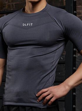 夏季男士健身运动短袖休闲速干透气修身圆领T恤跑步训练紧身上衣