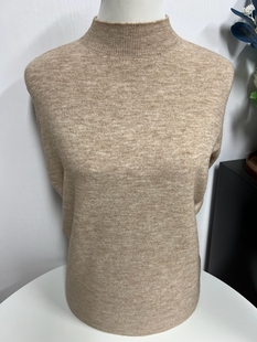 秋冬纯色保暖妈妈装针织毛衣宽松套头中老年羊毛短款打底衫上衣女