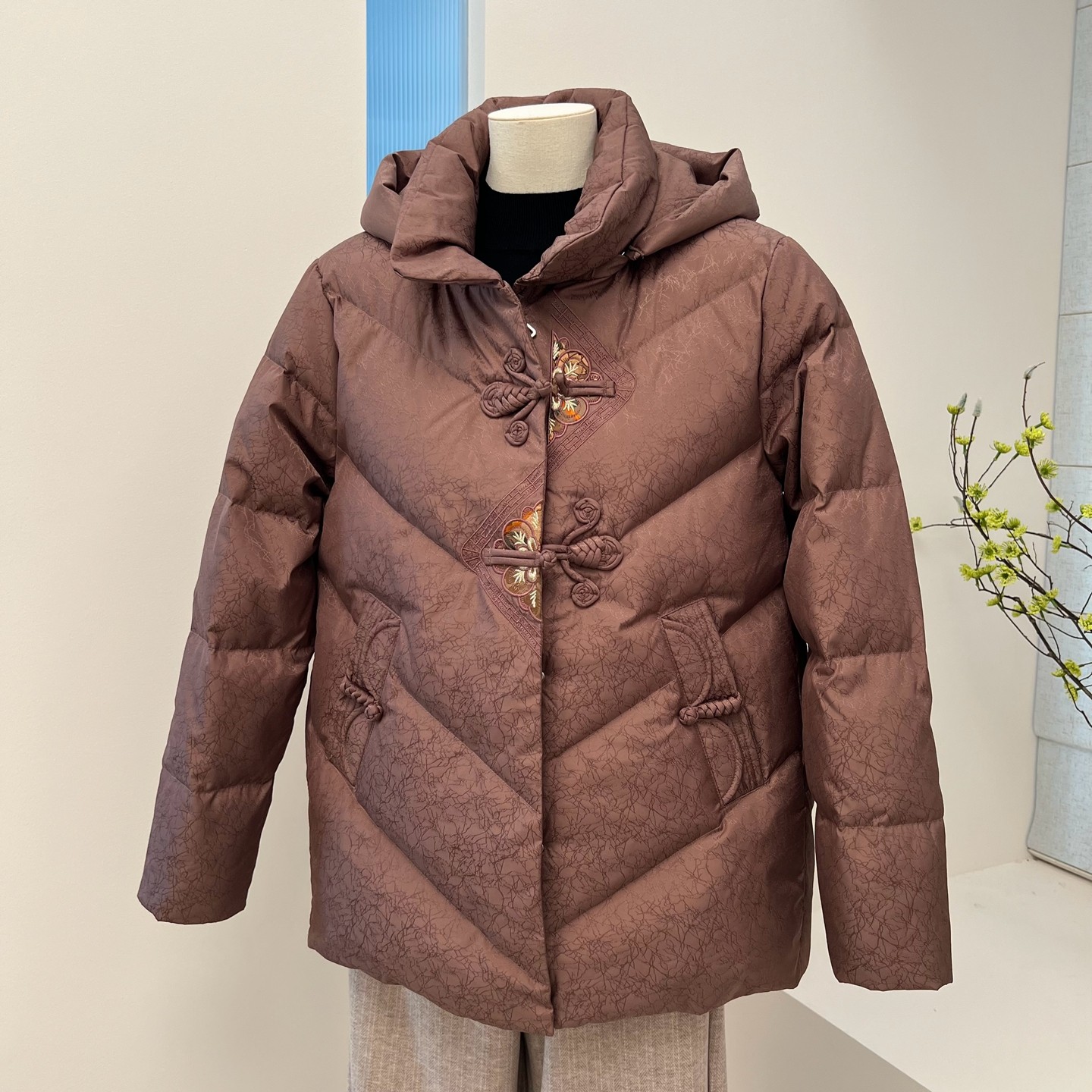 专柜品冬季妈妈装羽绒服宽松外套