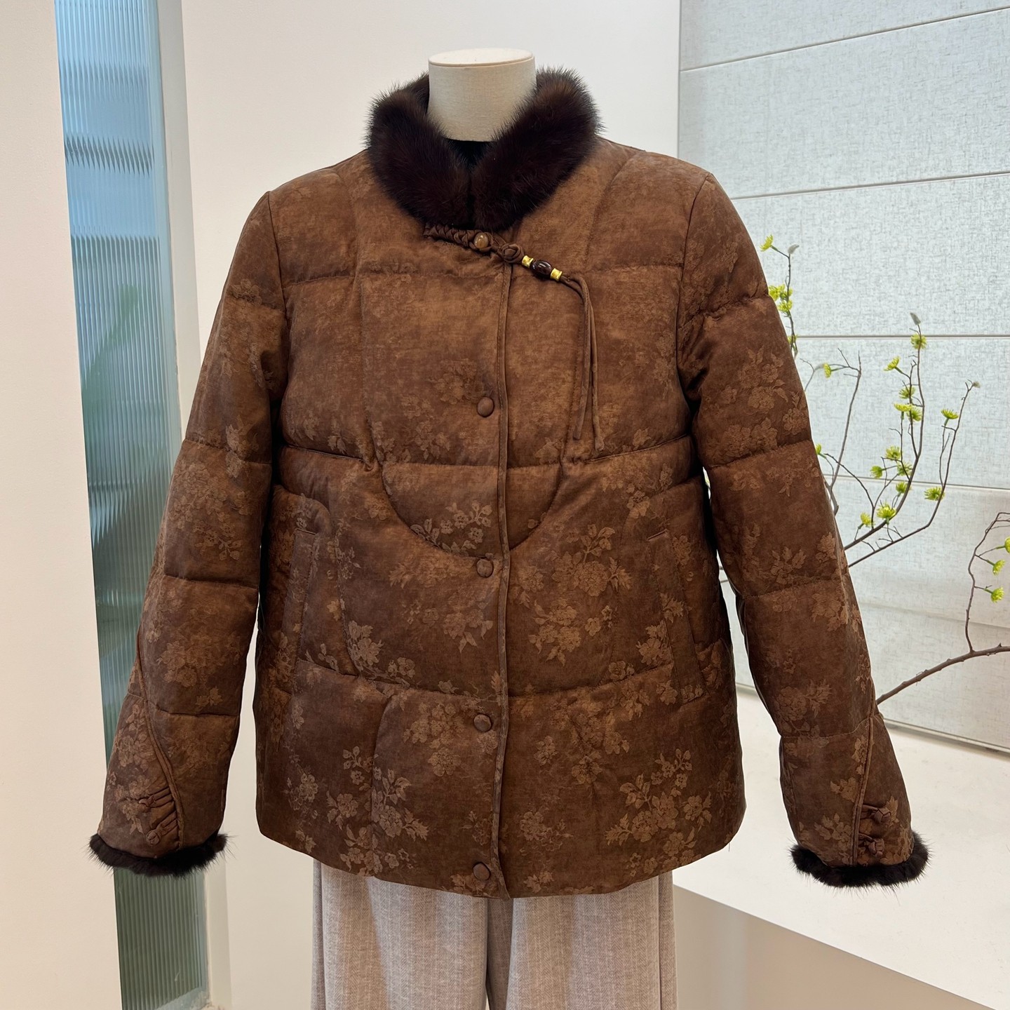 冬季奶奶装85白鹅绒羽绒服外套