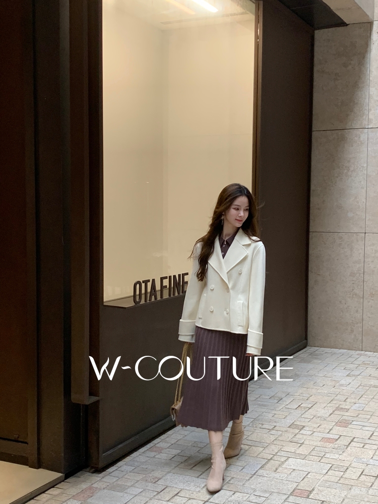 Wcouture学院风短款直筒大衣外套