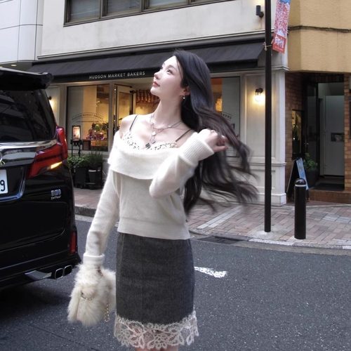 懒懒Wcouture原创 毛茸茸的浣熊绒可露肩针织大翻领罩衫毛衣上衣