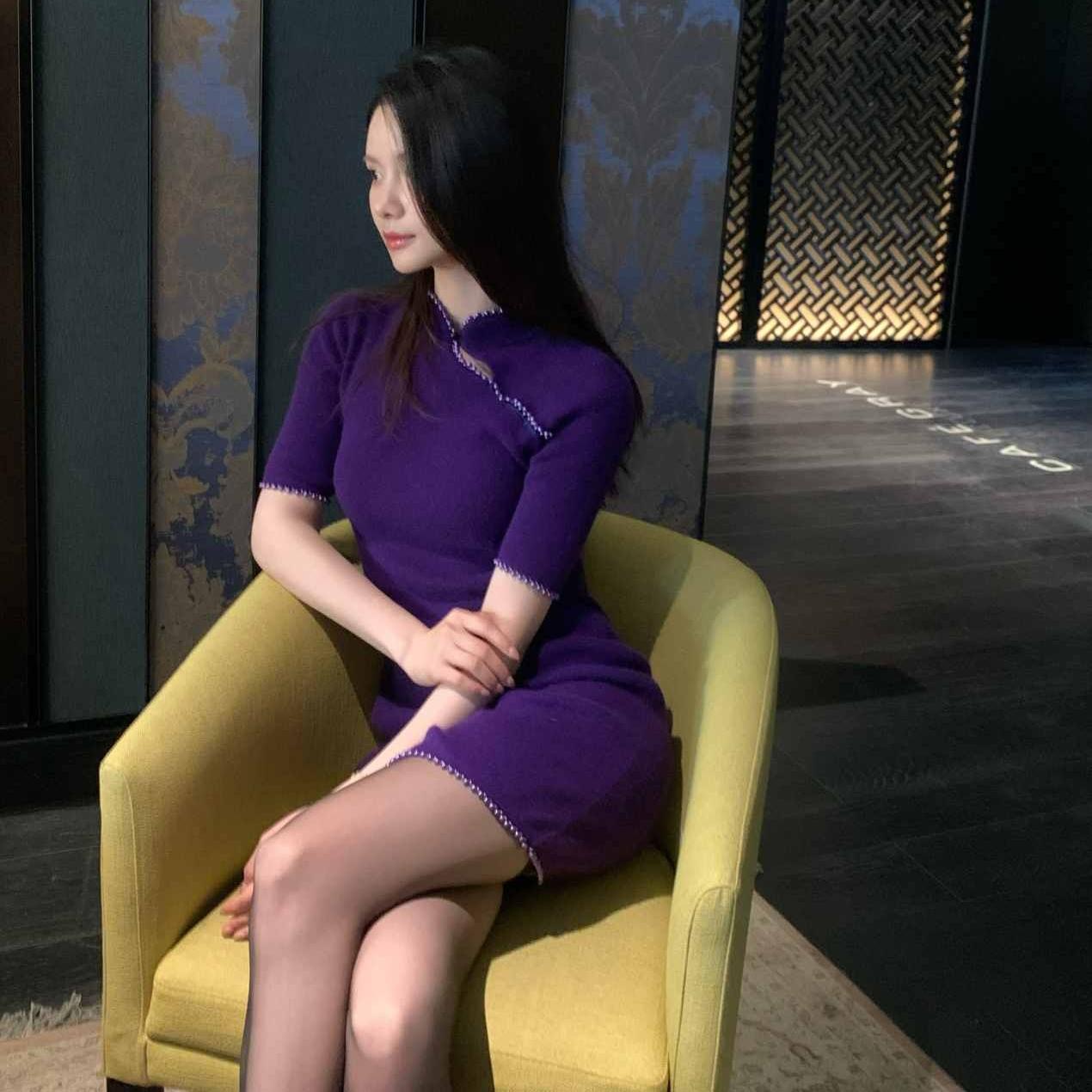 羊脂玉Wcouture原创新中式美人浣熊绒羊毛针织珍珠包边旗袍连衣裙