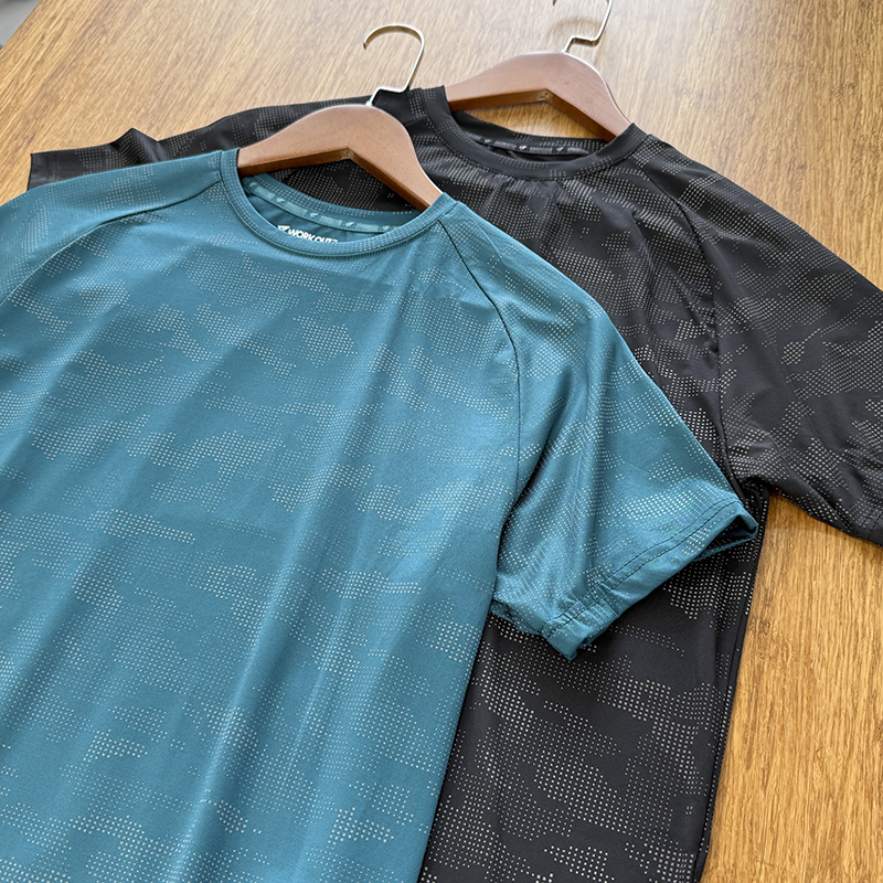 夏季男士户外运动休闲冰丝短袖T恤速干透气圆领半袖上衣