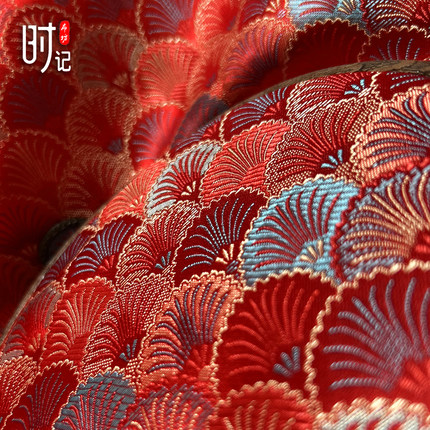 新红色贝壳旗袍婚包织锦缎布料复古中式装饰提花绸缎抱枕服装面料