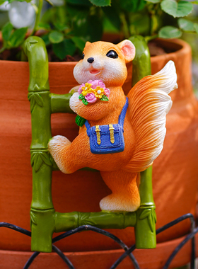 松鼠爬梯花盆挂件装饰