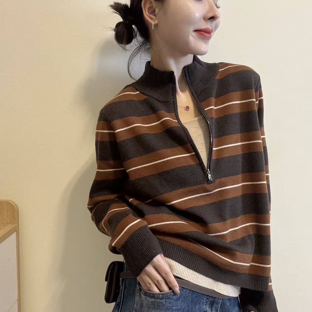韩版撞色条纹立领半拉链毛衣女