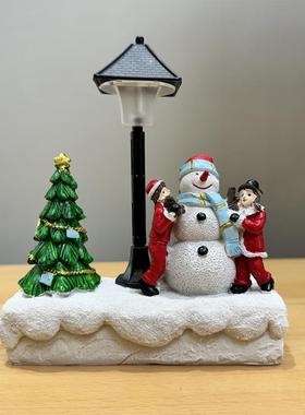 树脂创意发光音乐情侣圣诞摆件