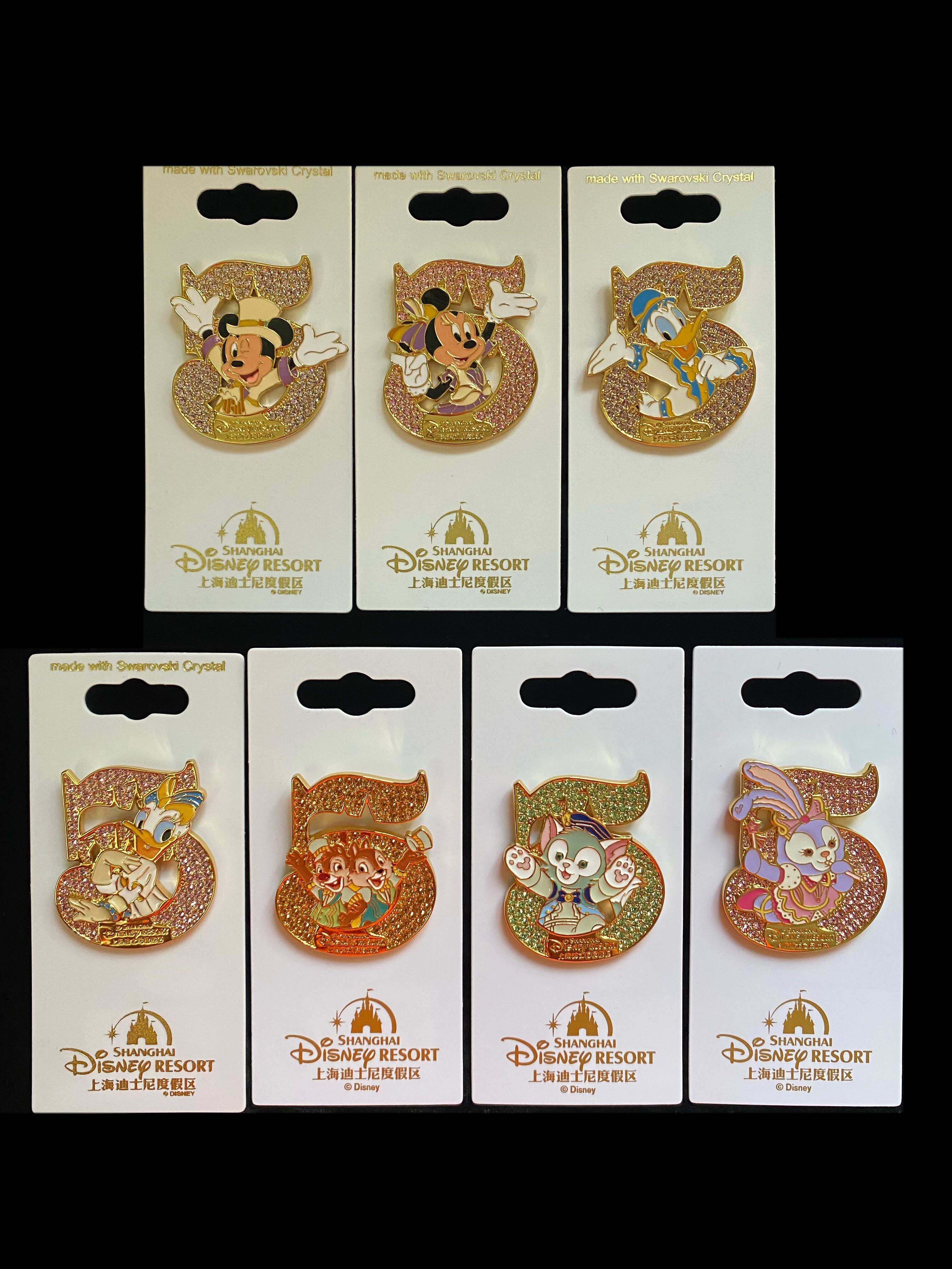 现货上海迪士尼徽章五周年水晶款星黛露托尼奇奇蒂蒂动漫胸针推荐