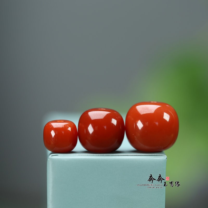 天然红玛瑙老型珠柿子南红配饰