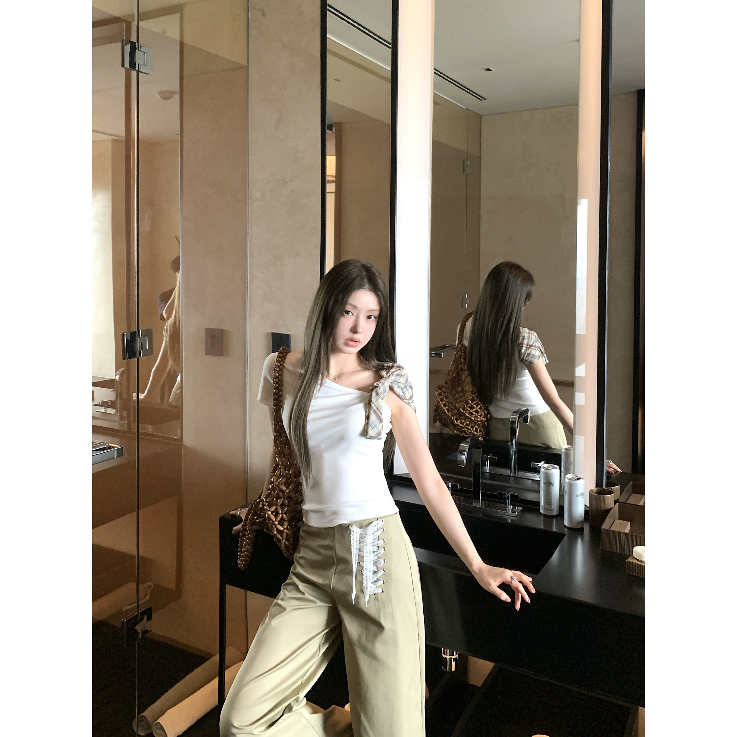 辣妹风白色拼接T恤女夏新款2025