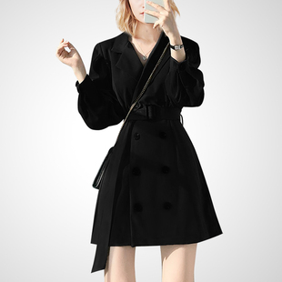 春款女装2026年新款时尚高腰连衣裙设计感高级感赫本风小黑裙潮