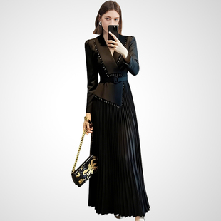 兰卡时尚轻奢通勤收腰百褶连衣裙女2026春款设计感西装领铆钉长裙